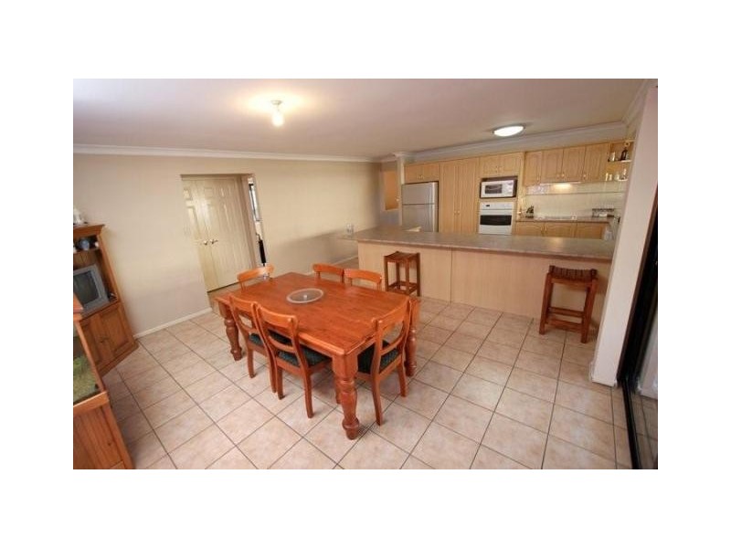16 Kintyre Street, Victoria Point QLD 4165