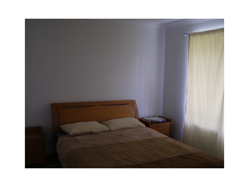 27 Rusbrook Street, Redland Bay QLD 4165