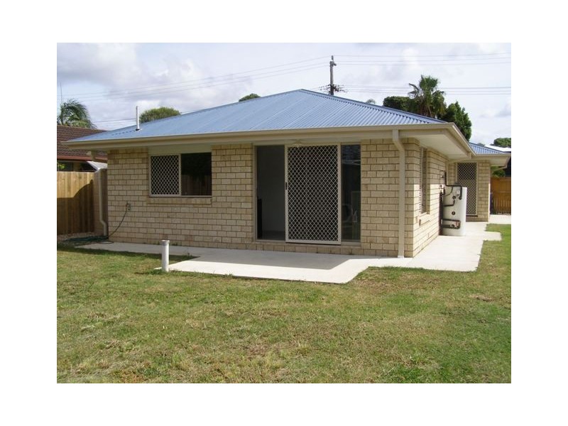 27 Rusbrook Street, Redland Bay QLD 4165