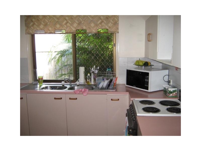 220 Cane Street, Redland Bay QLD 4165