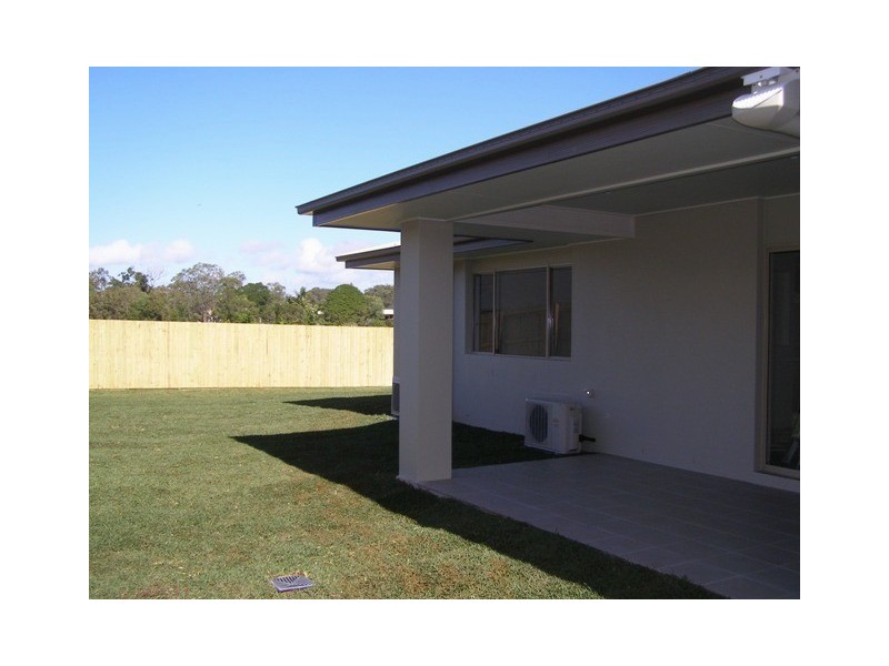 5 Daly Place, Redland Bay QLD 4165