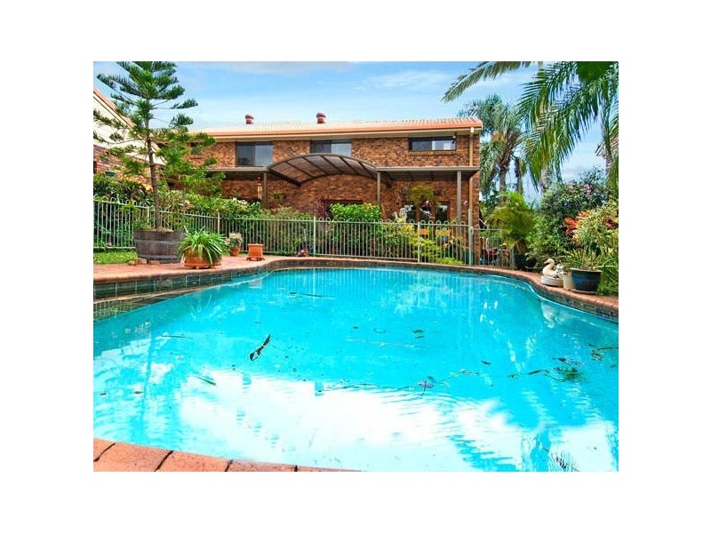 4 Waterford Crescent, Ormiston QLD 4160