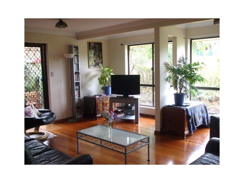 4 Waterford Crescent, Ormiston QLD 4160
