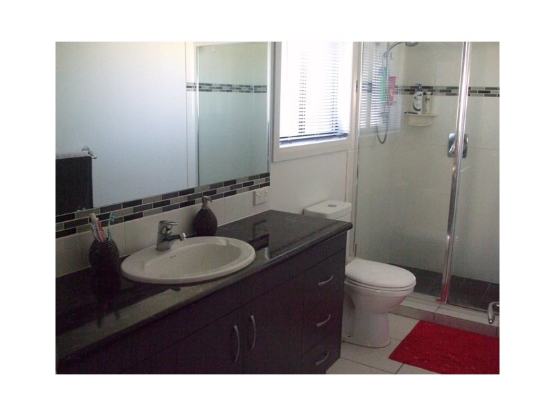 16 Cole Street, Redland Bay QLD 4165