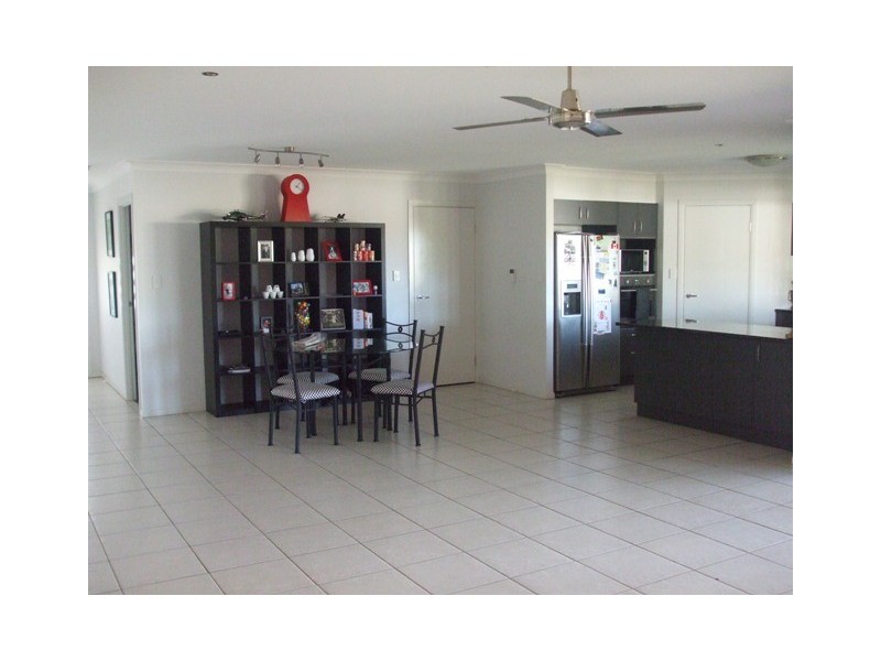 16 Cole Street, Redland Bay QLD 4165