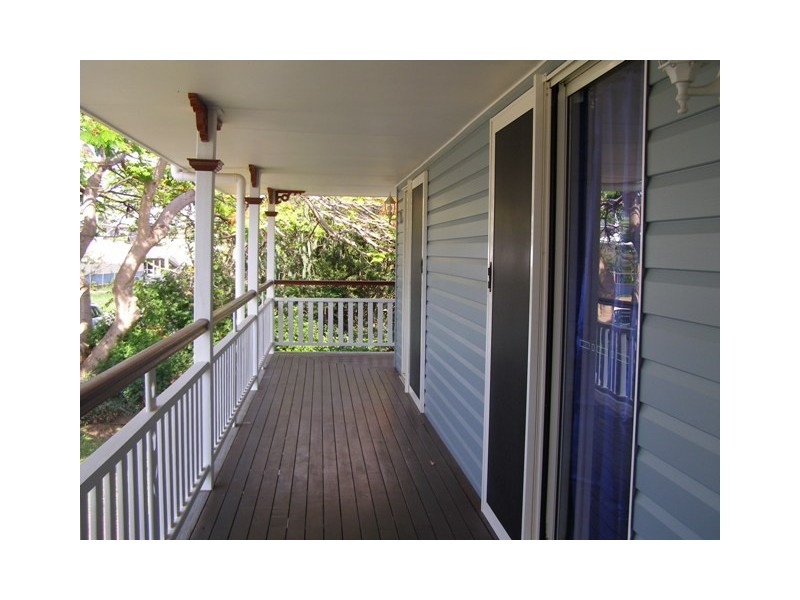 1 Salisbury Street, Redland Bay QLD 4165