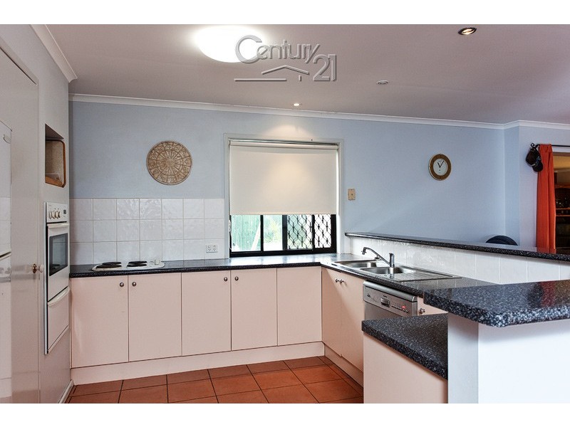 14 Gleneagles Court, Redland Bay QLD 4165