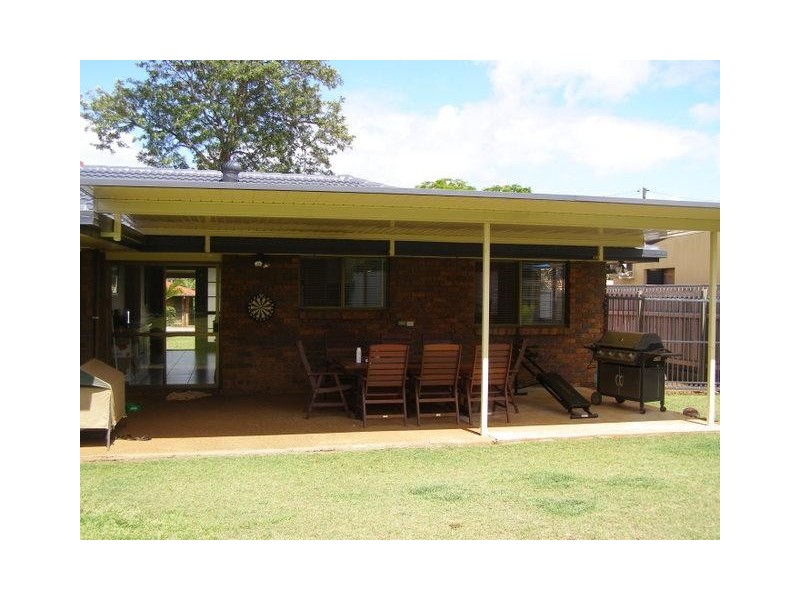 60 Mill St, Redland Bay QLD 4165