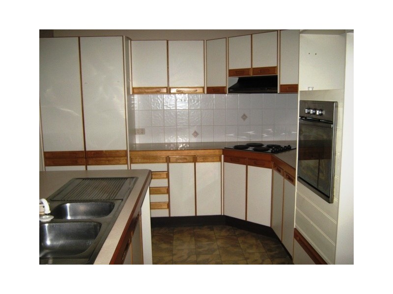 115 Broadwater Tce, Redland Bay QLD 4165