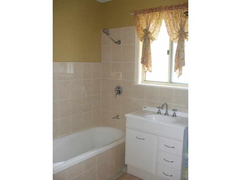 28 Jasper Street, Russell Island QLD 4184