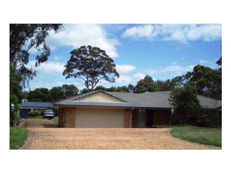 12 Larkspur St, Redland Bay QLD 4165