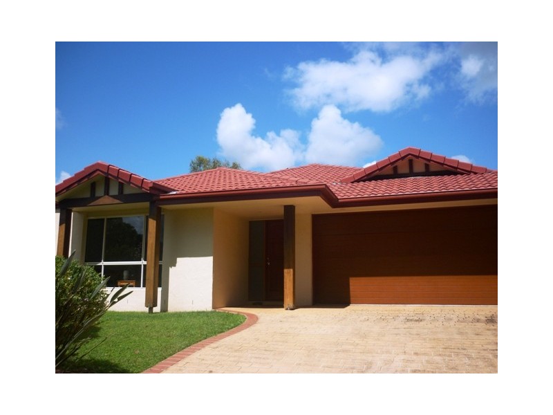 27 Parklink Drive, Redland Bay QLD 4165