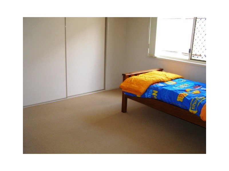 5 Garrett Place, Redland Bay QLD 4165