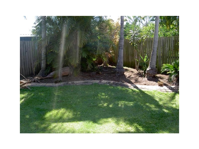 16 Honeysuckle Court, Victoria Point QLD 4165