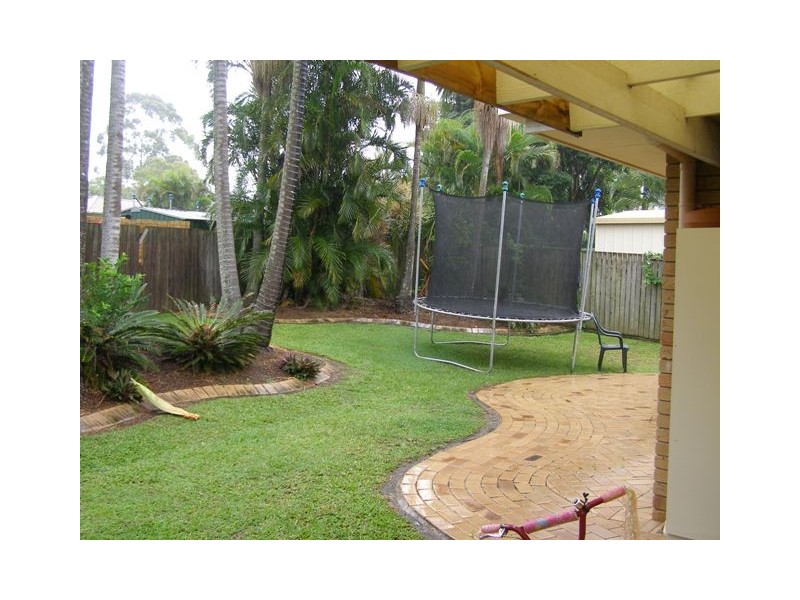 16 Honeysuckle Court, Victoria Point QLD 4165