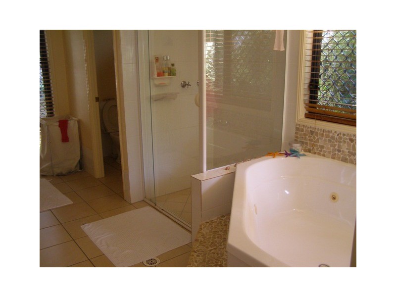 46 Attenborough Circuit, Redland Bay QLD 4165