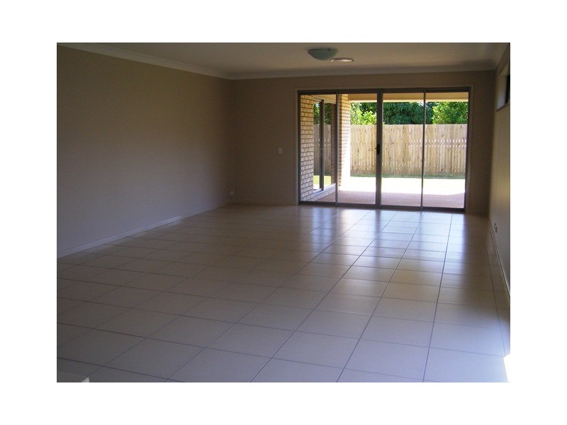 29 Stradbroke Street, Redland Bay QLD 4165