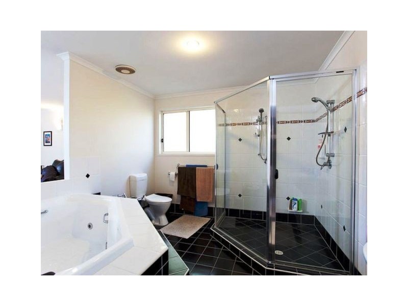 5 Summerhill, Victoria Point QLD 4165