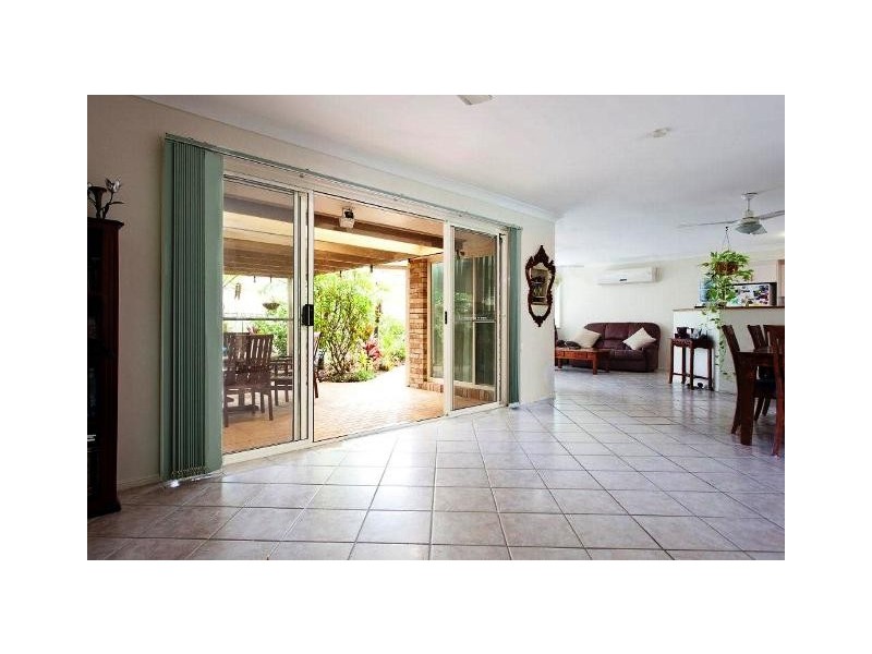 5 Holz Street, Victoria Point QLD 4165