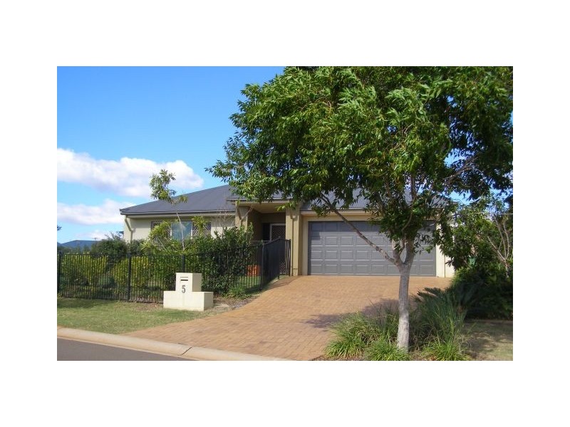 5 Syracuse Street, Redland Bay QLD 4165