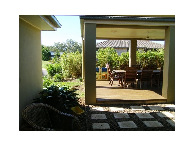5 Syracuse Street, Redland Bay QLD 4165