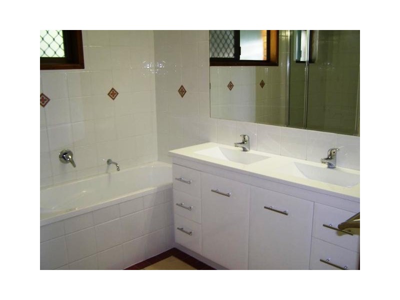 165 James, Redland Bay QLD 4165