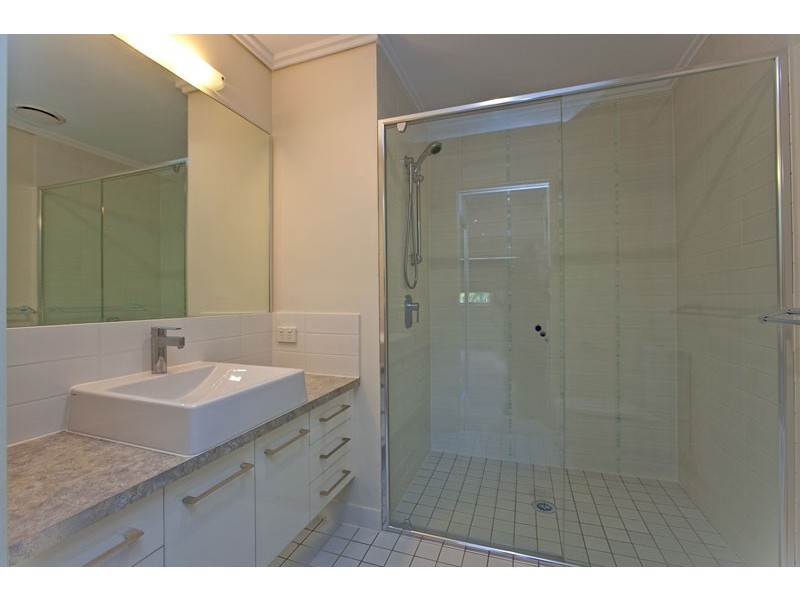 11/62 Island Street, Cleveland QLD 4163