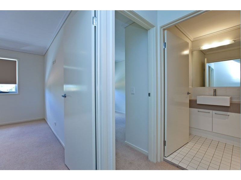 11/62 Island Street, Cleveland QLD 4163