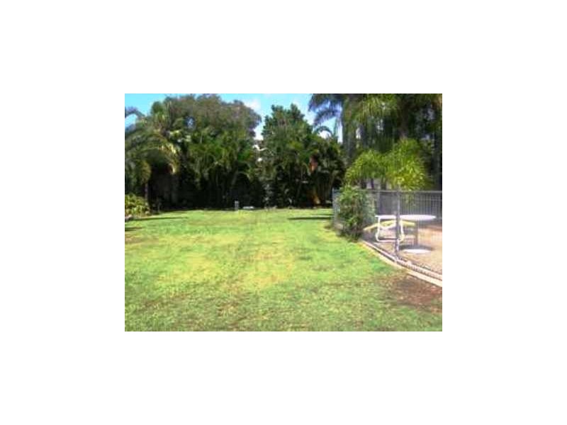 6 MEREDITH PLC, Redland Bay QLD 4165