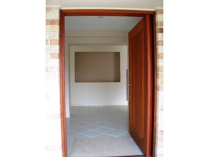 19 Syracuse St, Redland Bay QLD 4165