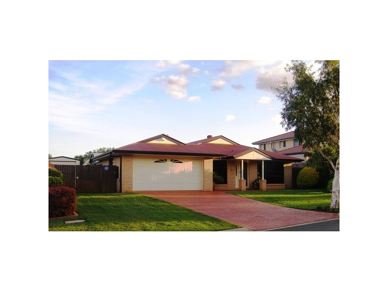 9 BRAMPTON CLOSE, Redland Bay QLD 4165