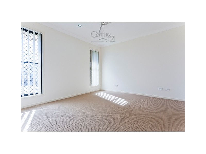 UNIT 2/1 LOIS PLACE,, Redland Bay QLD 4165