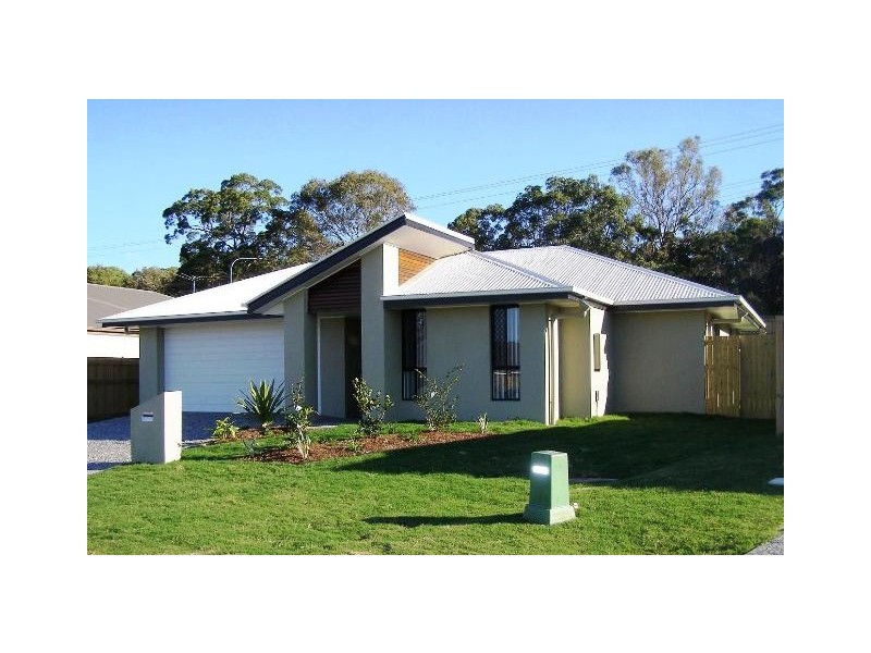 10 Mervyn Crescent, Redland Bay QLD 4165
