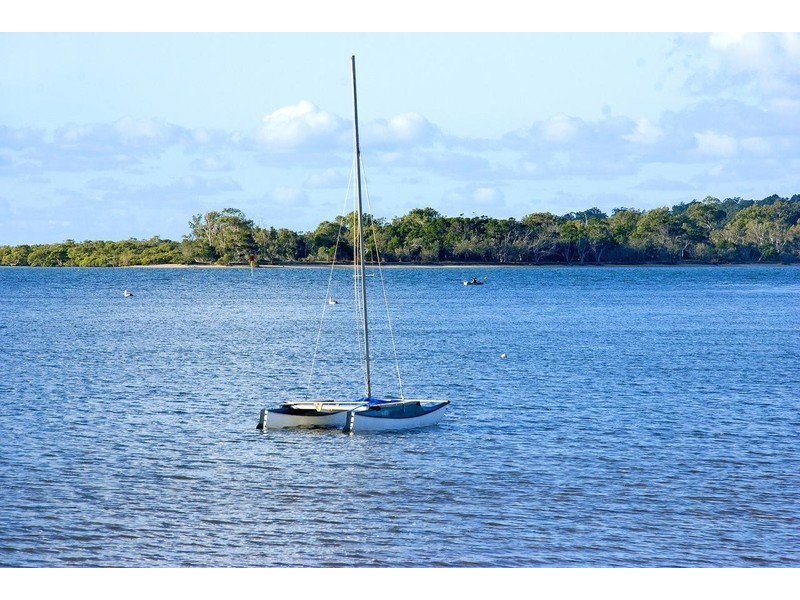 1 Allen Street, Victoria Point QLD 4165