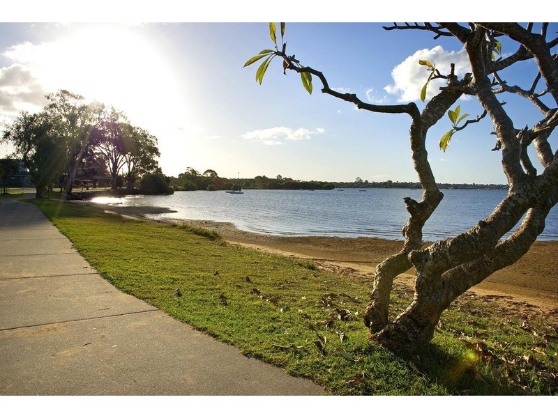 1 Allen Street, Victoria Point QLD 4165