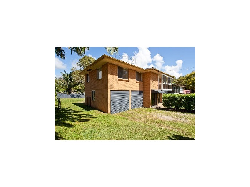 14 Michael St, Redland Bay QLD 4165