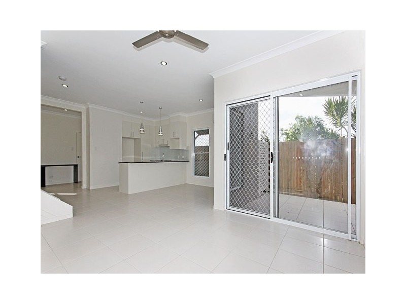 UNIT 1/9 BOAT, Victoria Point QLD 4165