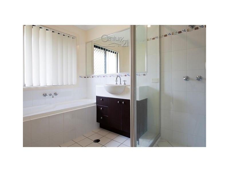 1 Kahlia, Victoria Point QLD 4165