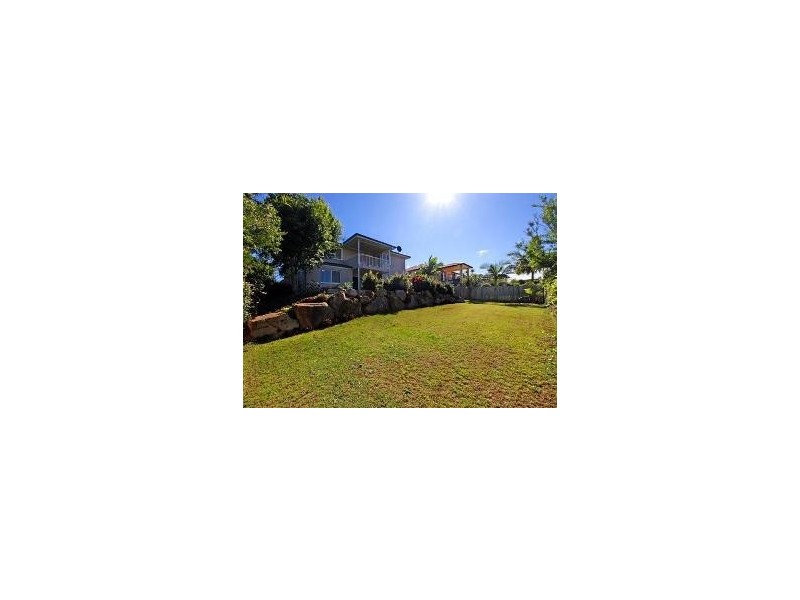 11 Brampton Close, Redland Bay QLD 4165