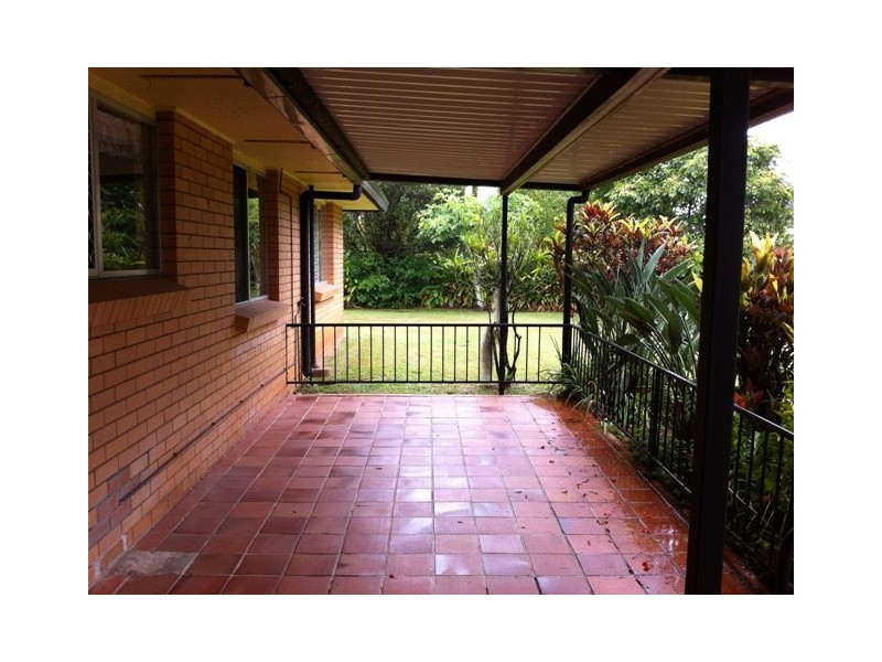 61 Broadwater Terrace, Redland Bay QLD 4165