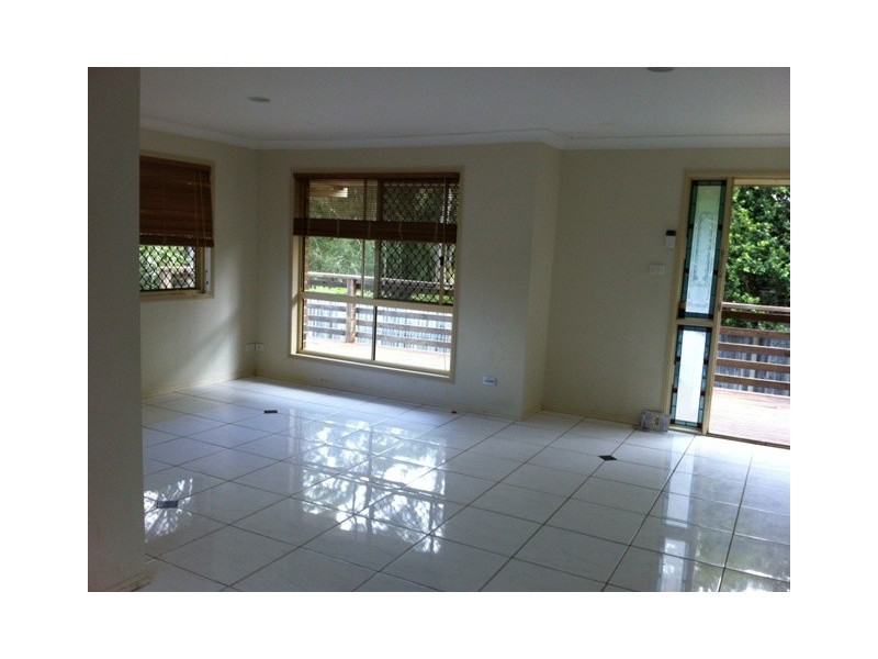 18 Jania St, Redland Bay QLD 4165