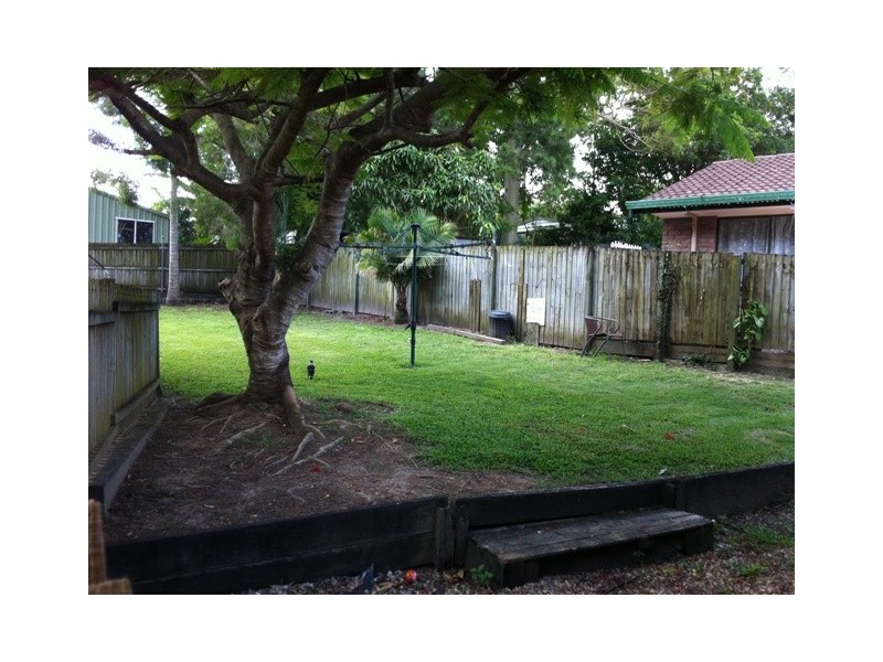 18 Jania St, Redland Bay QLD 4165