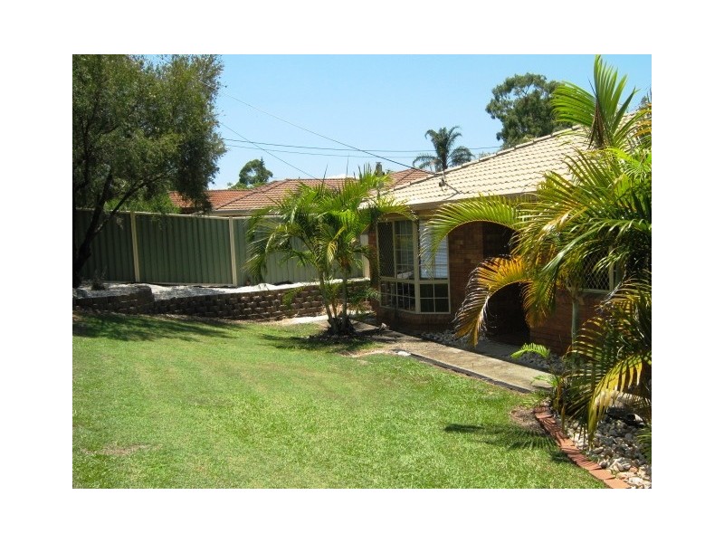 8 Turnberry Drive, Victoria Point QLD 4165