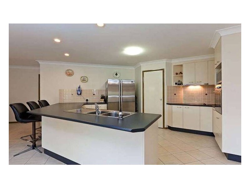 88 Salisbury Street, Redland Bay QLD 4165