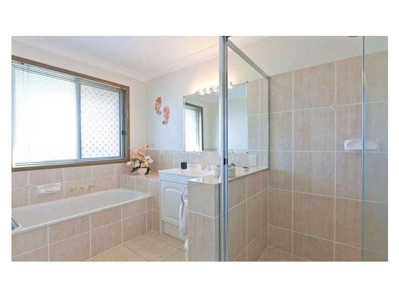 88 Salisbury Street, Redland Bay QLD 4165