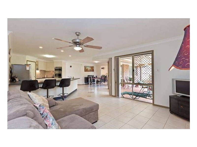 88 Salisbury Street, Redland Bay QLD 4165