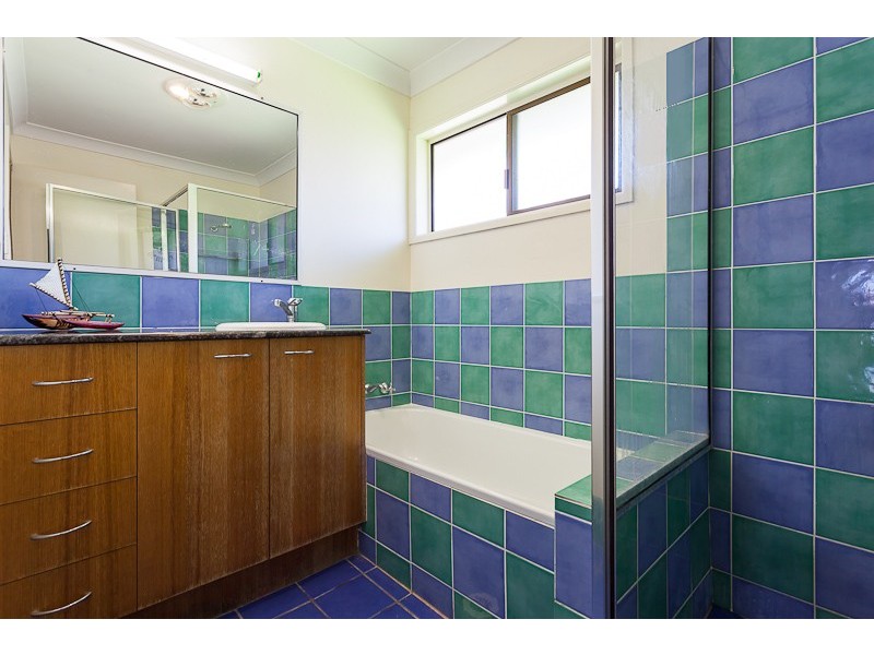 5 MASTHEAD DRIVE, Raby Bay QLD 4163