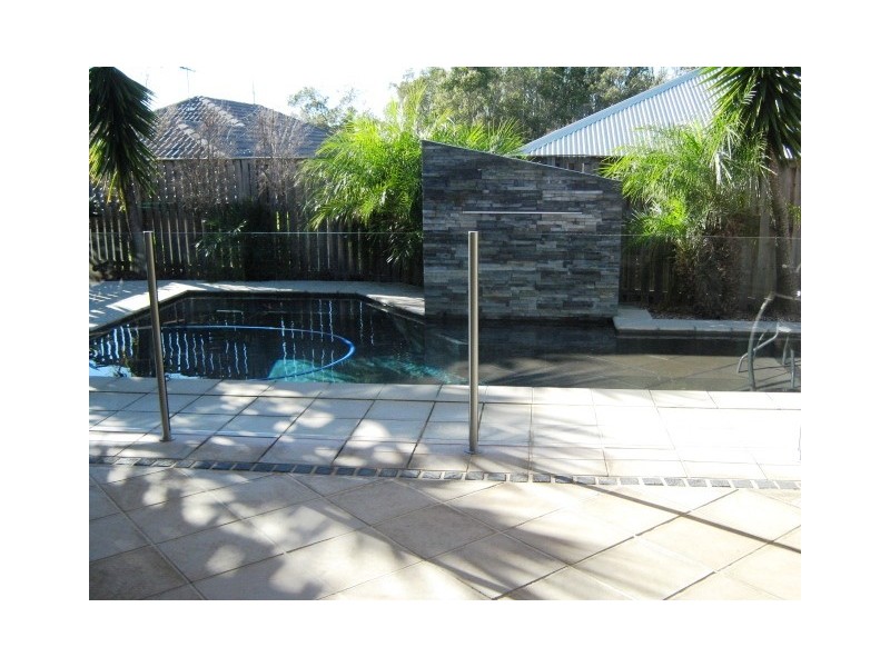 17 WHITBY PLACE, Thornlands QLD 4164