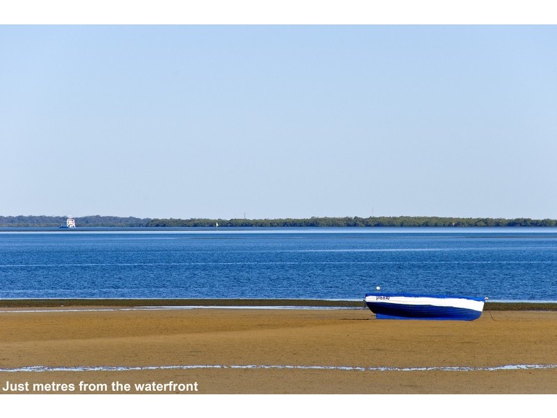 15 Thompson Street, Victoria Point QLD 4165