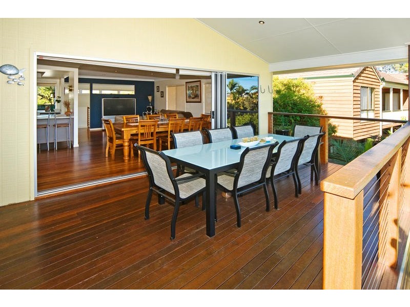 15 Thompson Street, Victoria Point QLD 4165